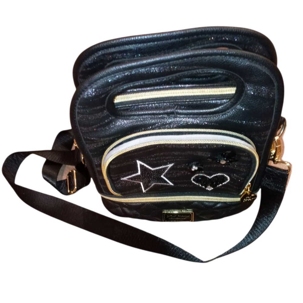 Betsey Johnson Black/Gold Glammed Up Lunch Bag.